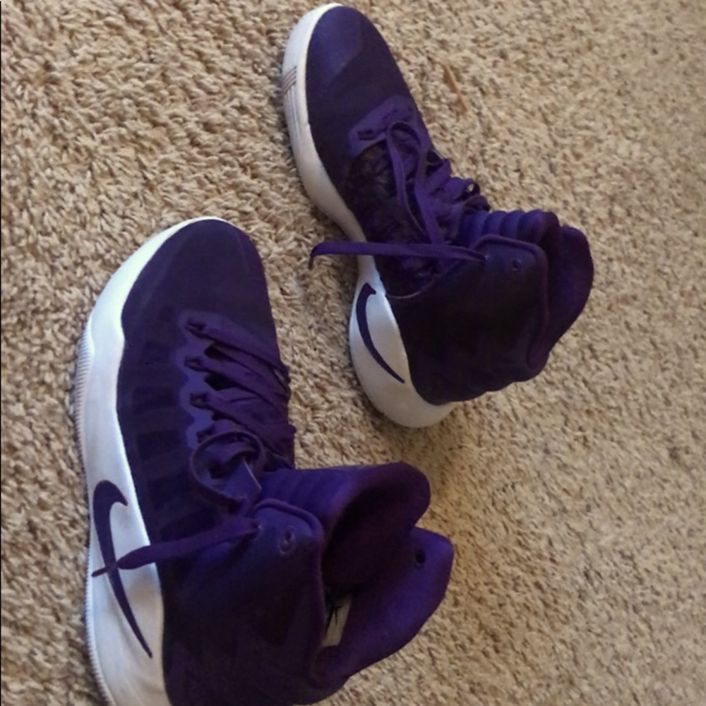 Womens basketball shoes